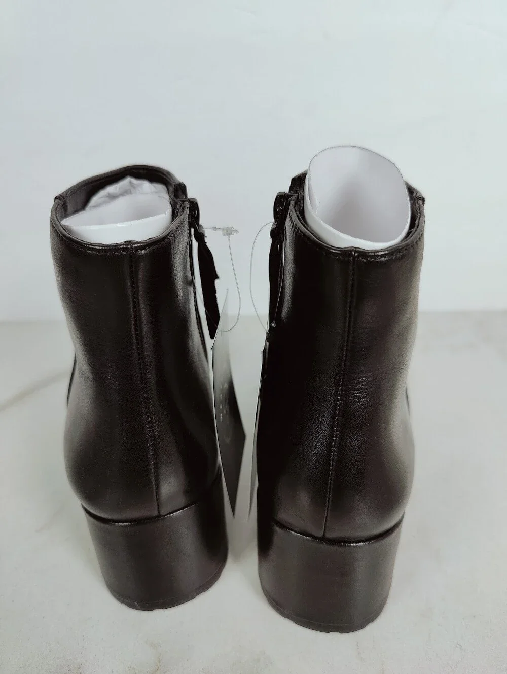 NIB Naturalizer Bay Weatherproof Ankle Boots Booties Black Leather, Sz 8.5